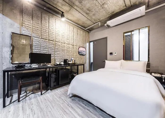 Si Hotel 3*